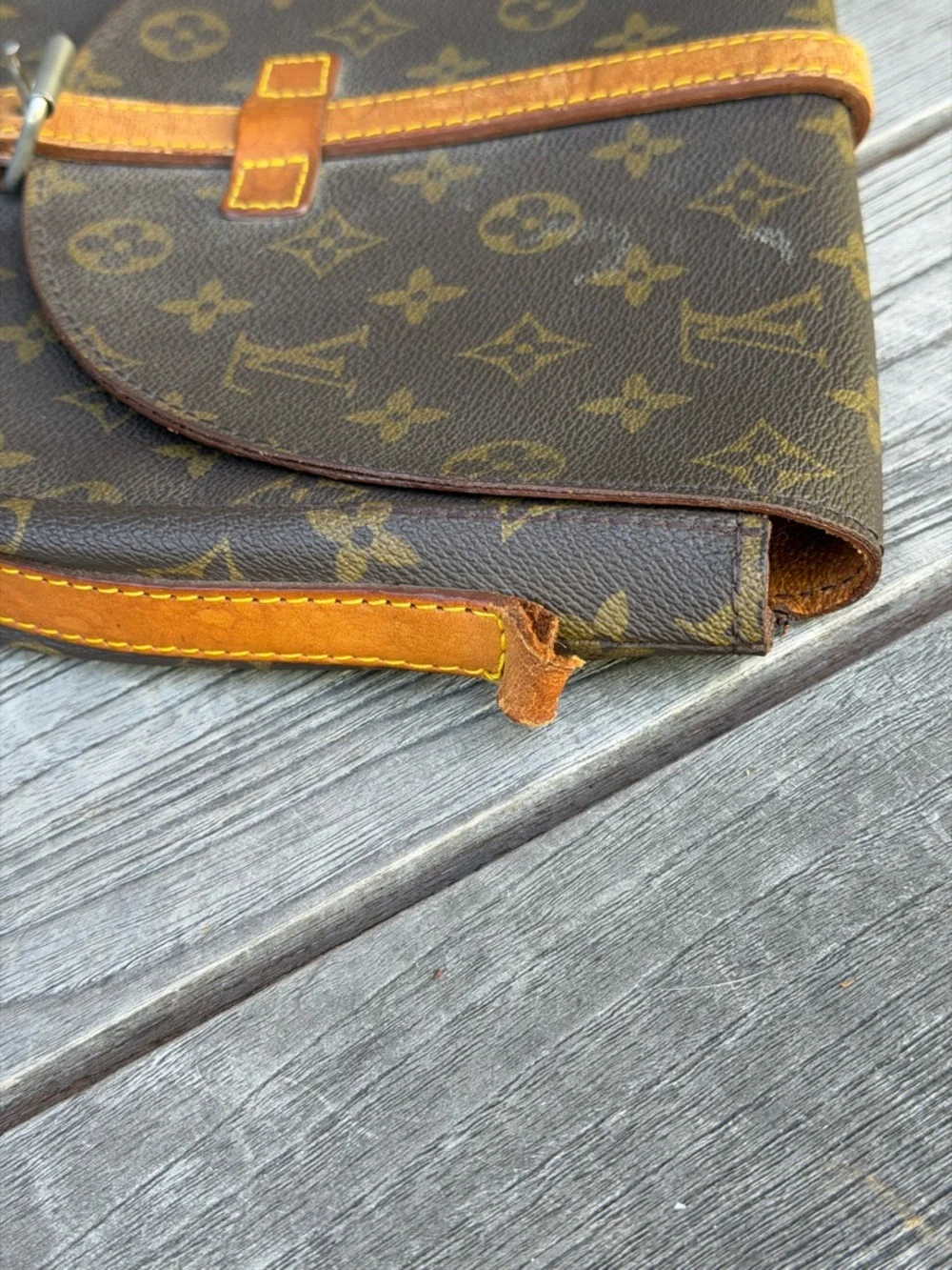 Louis Vuitton Monogram Canvas Crossbody Saddle Bag with Tan Trim - Picture 7 of 9